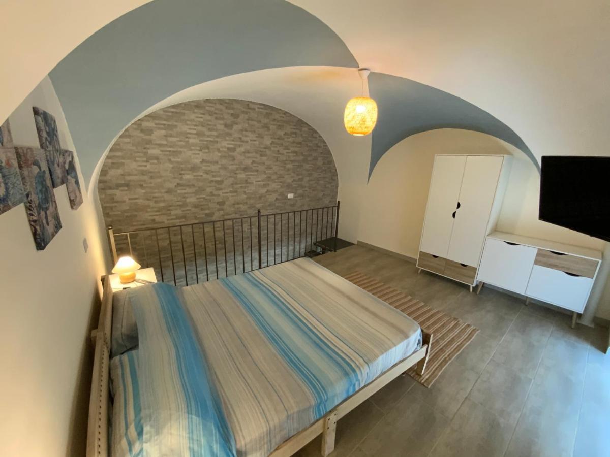 Nuovissimo Appartamento Indipendente Al Centro !! Catania Eksteriør billede