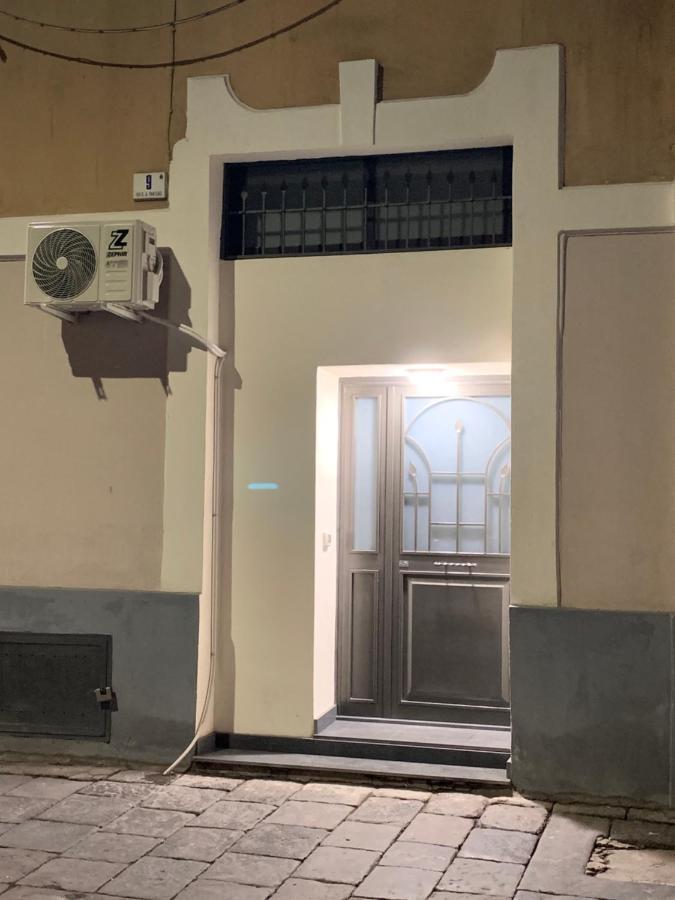 Nuovissimo Appartamento Indipendente Al Centro !! Catania Eksteriør billede